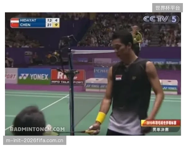 赖斯与斯通斯组成的中路防守轴心,是对抗对手定位球战术的基础。 赖斯与斯通斯组成的中路防守轴心,是对抗对手定位球战术的基础。